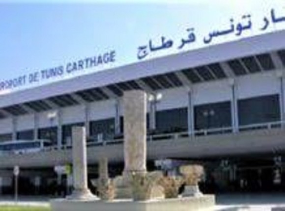 مطار تونس قرطاج : إيقاف أفارقة في بطونهم 627 كبسولة كوكايين